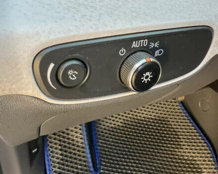 Синий Шевроле Bolt EV, объемом двигателя 0 л и пробегом 87 тыс. км за 18690 $, фото 21 на Automoto.ua