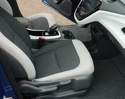 Синий Шевроле Bolt EV, объемом двигателя 0 л и пробегом 14 тыс. км за 19900 $, фото 12 на Automoto.ua