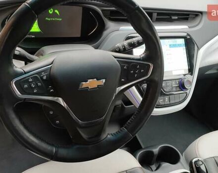 Синий Шевроле Bolt EV, объемом двигателя 0 л и пробегом 85 тыс. км за 16600 $, фото 2 на Automoto.ua