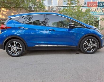 Синий Шевроле Bolt EV, объемом двигателя 0 л и пробегом 7 тыс. км за 16900 $, фото 4 на Automoto.ua