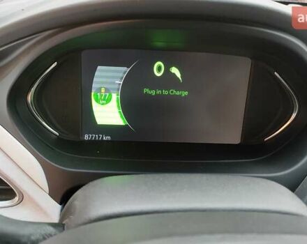 Синий Шевроле Bolt EV, объемом двигателя 0 л и пробегом 85 тыс. км за 16600 $, фото 7 на Automoto.ua