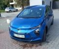 Синий Шевроле Bolt EV, объемом двигателя 0 л и пробегом 5 тыс. км за 22800 $, фото 1 на Automoto.ua