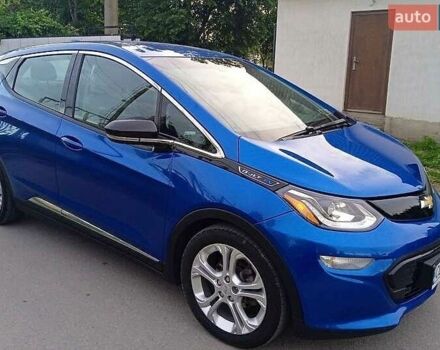 Синий Шевроле Bolt EV, объемом двигателя 0 л и пробегом 129 тыс. км за 12400 $, фото 1 на Automoto.ua