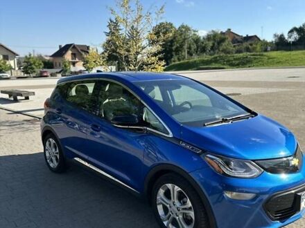 Шевроле Bolt EV 2018 в Львове на Automoto.ua Синий Шевроле Bolt EV, объемом двигателя 0 л и пробегом 45 тыс. км за 16000 $, фото 1 на Automoto.ua