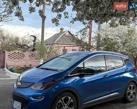 Синий Шевроле Bolt EV, объемом двигателя 0 л и пробегом 67 тыс. км за 17200 $, фото 1 на Automoto.ua