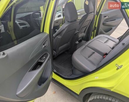 Зеленый Шевроле Bolt EV, объемом двигателя 0 л и пробегом 80 тыс. км за 17300 $, фото 7 на Automoto.ua