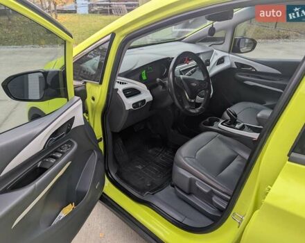 Зеленый Шевроле Bolt EV, объемом двигателя 0 л и пробегом 80 тыс. км за 17300 $, фото 6 на Automoto.ua