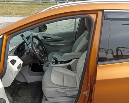 Оранжевый Шевроле Bolt EV, объемом двигателя 0 л и пробегом 165 тыс. км за 14000 $, фото 16 на Automoto.ua