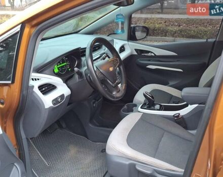 Помаранчевий Шевроле Bolt EV, об'ємом двигуна 0 л та пробігом 77 тис. км за 13900 $, фото 38 на Automoto.ua