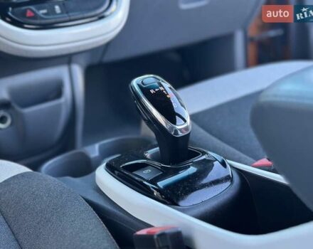 Оранжевый Шевроле Bolt EV, объемом двигателя 0 л и пробегом 111 тыс. км за 13700 $, фото 54 на Automoto.ua