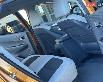 Оранжевый Шевроле Bolt EV, объемом двигателя 0 л и пробегом 111 тыс. км за 13750 $, фото 66 на Automoto.ua