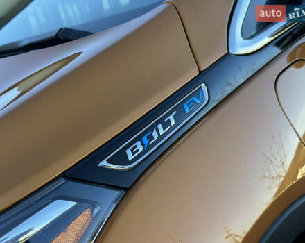 Оранжевый Шевроле Bolt EV, объемом двигателя 0 л и пробегом 111 тыс. км за 13750 $, фото 3 на Automoto.ua