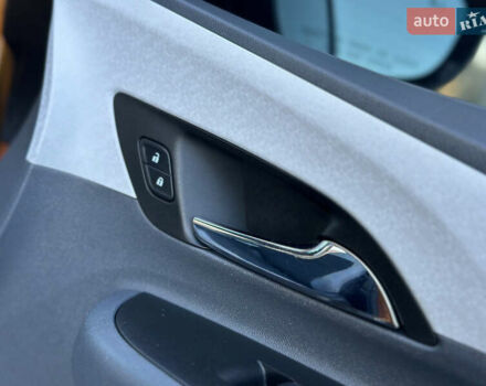 Оранжевый Шевроле Bolt EV, объемом двигателя 0 л и пробегом 111 тыс. км за 13750 $, фото 72 на Automoto.ua