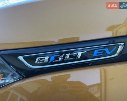 Оранжевый Шевроле Bolt EV, объемом двигателя 0 л и пробегом 111 тыс. км за 13700 $, фото 93 на Automoto.ua