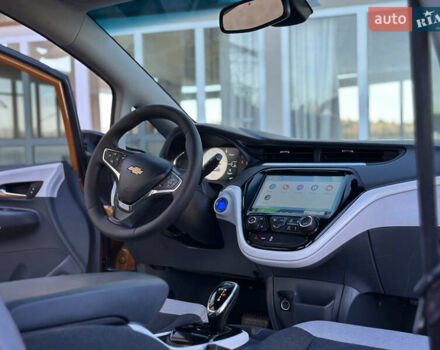 Оранжевый Шевроле Bolt EV, объемом двигателя 0 л и пробегом 111 тыс. км за 13750 $, фото 46 на Automoto.ua