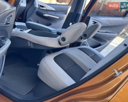Оранжевый Шевроле Bolt EV, объемом двигателя 0 л и пробегом 111 тыс. км за 13700 $, фото 59 на Automoto.ua