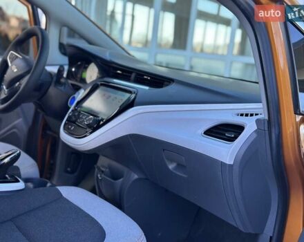 Оранжевый Шевроле Bolt EV, объемом двигателя 0 л и пробегом 111 тыс. км за 13700 $, фото 69 на Automoto.ua