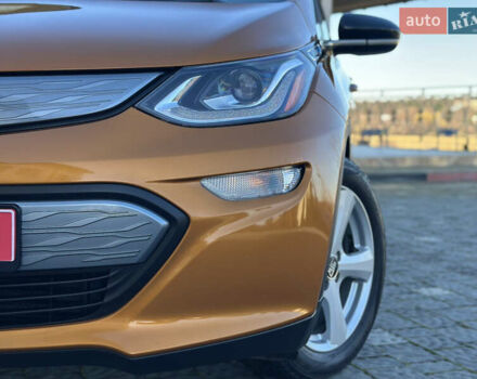Оранжевый Шевроле Bolt EV, объемом двигателя 0 л и пробегом 111 тыс. км за 13750 $, фото 5 на Automoto.ua