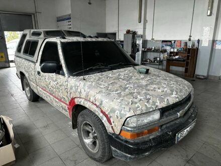 Шевроле Ц-10 2001 в Николаеве на Automoto.ua Бежевый Шевроле Ц-10, объемом двигателя 2.2 л и пробегом 250 тыс. км за 4900 $, фото 1 на Automoto.ua