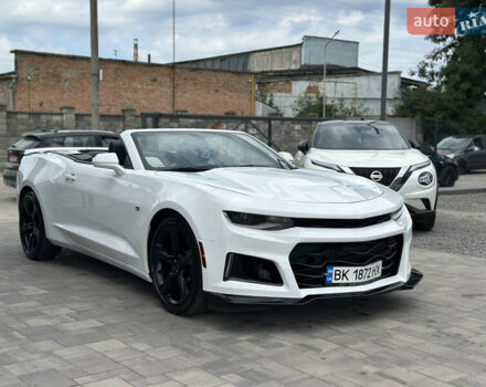 Белый Шевроле Камаро, объемом двигателя 2 л и пробегом 45 тыс. км за 18888 $, фото 3 на Automoto.ua