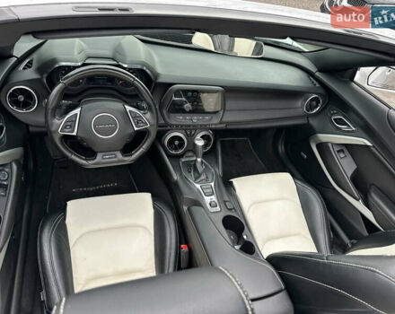 Белый Шевроле Камаро, объемом двигателя 2 л и пробегом 45 тыс. км за 18888 $, фото 11 на Automoto.ua