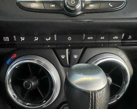 Белый Шевроле Камаро, объемом двигателя 3.6 л и пробегом 57 тыс. км за 4900 $, фото 14 на Automoto.ua