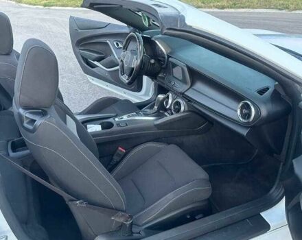 Белый Шевроле Камаро, объемом двигателя 3.6 л и пробегом 57 тыс. км за 4900 $, фото 15 на Automoto.ua