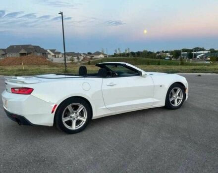 Белый Шевроле Камаро, объемом двигателя 3.6 л и пробегом 57 тыс. км за 4900 $, фото 4 на Automoto.ua