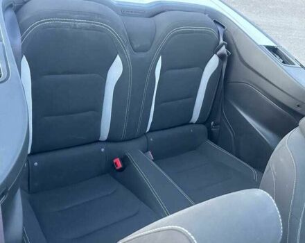 Белый Шевроле Камаро, объемом двигателя 3.6 л и пробегом 57 тыс. км за 4900 $, фото 16 на Automoto.ua