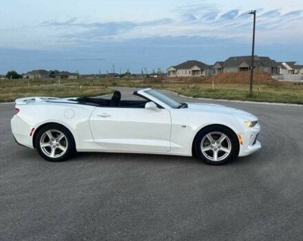 Белый Шевроле Камаро, объемом двигателя 3.6 л и пробегом 57 тыс. км за 4900 $, фото 5 на Automoto.ua