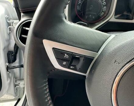 Білий Шевроле Камаро, об'ємом двигуна 6.14 л та пробігом 47 тис. км за 23900 $, фото 46 на Automoto.ua