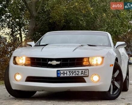 Белый Шевроле Камаро, объемом двигателя 3.56 л и пробегом 154 тыс. км за 12900 $, фото 64 на Automoto.ua