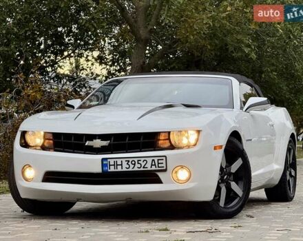 Белый Шевроле Камаро, объемом двигателя 3.56 л и пробегом 154 тыс. км за 12900 $, фото 8 на Automoto.ua