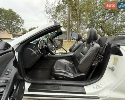 Белый Шевроле Камаро, объемом двигателя 3.56 л и пробегом 154 тыс. км за 12900 $, фото 32 на Automoto.ua