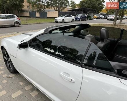 Белый Шевроле Камаро, объемом двигателя 3.56 л и пробегом 154 тыс. км за 12900 $, фото 42 на Automoto.ua