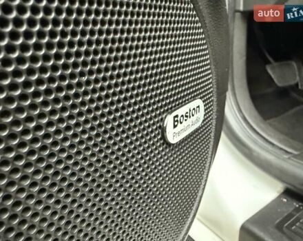 Белый Шевроле Камаро, объемом двигателя 3.56 л и пробегом 154 тыс. км за 12900 $, фото 37 на Automoto.ua