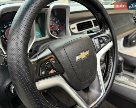 Белый Шевроле Камаро, объемом двигателя 3.56 л и пробегом 154 тыс. км за 12900 $, фото 27 на Automoto.ua