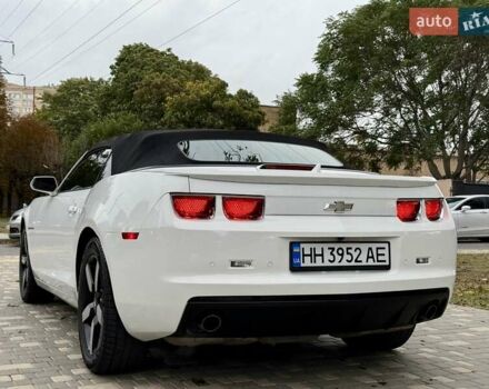 Белый Шевроле Камаро, объемом двигателя 3.56 л и пробегом 154 тыс. км за 12900 $, фото 68 на Automoto.ua