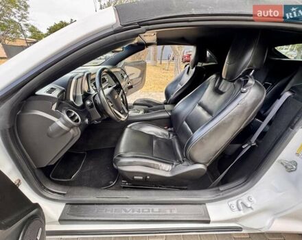 Білий Шевроле Камаро, об'ємом двигуна 3.56 л та пробігом 154 тис. км за 12900 $, фото 46 на Automoto.ua