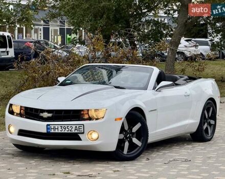 Белый Шевроле Камаро, объемом двигателя 3.56 л и пробегом 154 тыс. км за 12900 $, фото 59 на Automoto.ua