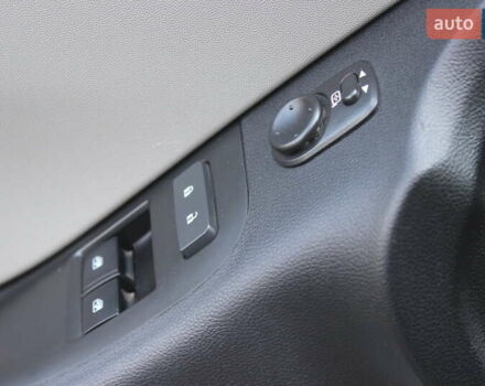 Белый Шевроле Камаро, объемом двигателя 3.6 л и пробегом 131 тыс. км за 14499 $, фото 11 на Automoto.ua