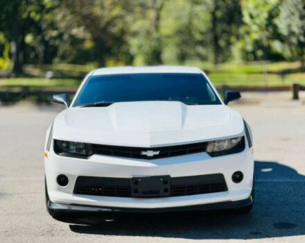 Белый Шевроле Камаро, объемом двигателя 3.6 л и пробегом 75 тыс. км за 5000 $, фото 1 на Automoto.ua