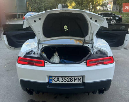 Белый Шевроле Камаро, объемом двигателя 3.6 л и пробегом 119 тыс. км за 18000 $, фото 12 на Automoto.ua