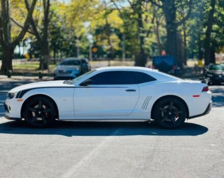 Белый Шевроле Камаро, объемом двигателя 3.6 л и пробегом 75 тыс. км за 5000 $, фото 3 на Automoto.ua