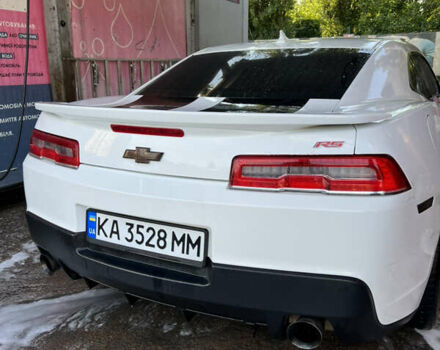 Белый Шевроле Камаро, объемом двигателя 3.6 л и пробегом 119 тыс. км за 18000 $, фото 21 на Automoto.ua