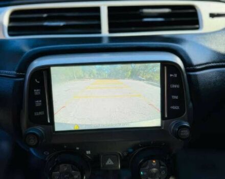 Белый Шевроле Камаро, объемом двигателя 3.6 л и пробегом 75 тыс. км за 5000 $, фото 9 на Automoto.ua