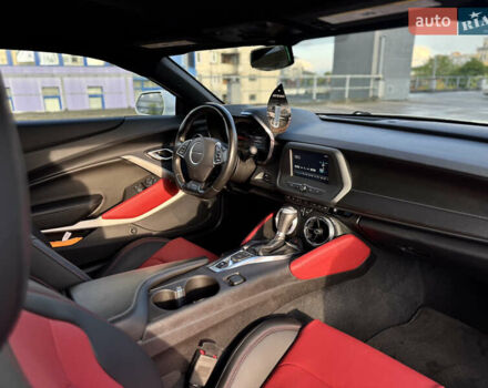 Белый Шевроле Камаро, объемом двигателя 2 л и пробегом 103 тыс. км за 18555 $, фото 32 на Automoto.ua