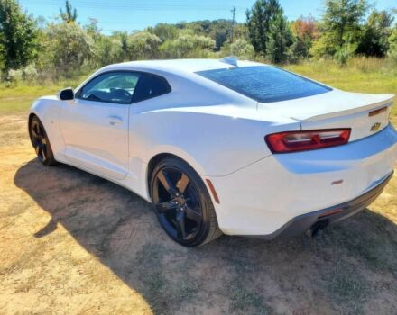 Білий Шевроле Камаро, об'ємом двигуна 2 л та пробігом 72 тис. км за 8900 $, фото 4 на Automoto.ua