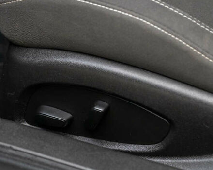 Шевроле Камаро 2016 в Харькове на Automoto.ua Белый Шевроле Камаро, объемом двигателя 2 л и пробегом 118 тыс. км за 16500 $, фото 15 на Automoto.ua