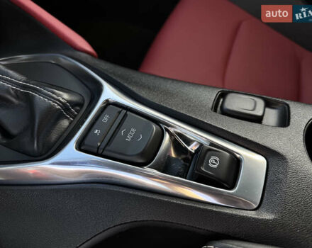 Белый Шевроле Камаро, объемом двигателя 2 л и пробегом 103 тыс. км за 18555 $, фото 23 на Automoto.ua